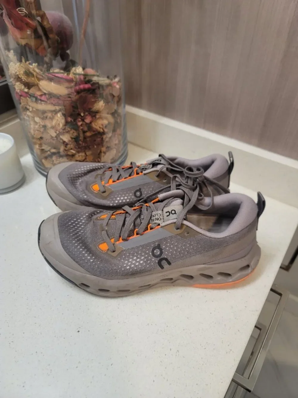 On Men's Cloudsurfer Trail 2 Sz 10.5 Running Shoes Eclipse / Cinder